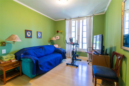 Casa à venda com 3 quartos, sendo 2 suítes, em Interlagos, São Paulo, SP