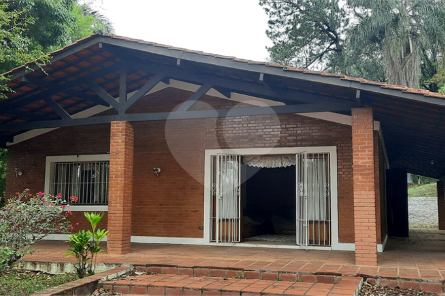 Casa à venda com 3 quartos, sendo 1 suíte,  em Serra da Cantareira, Mairiporã, SP
