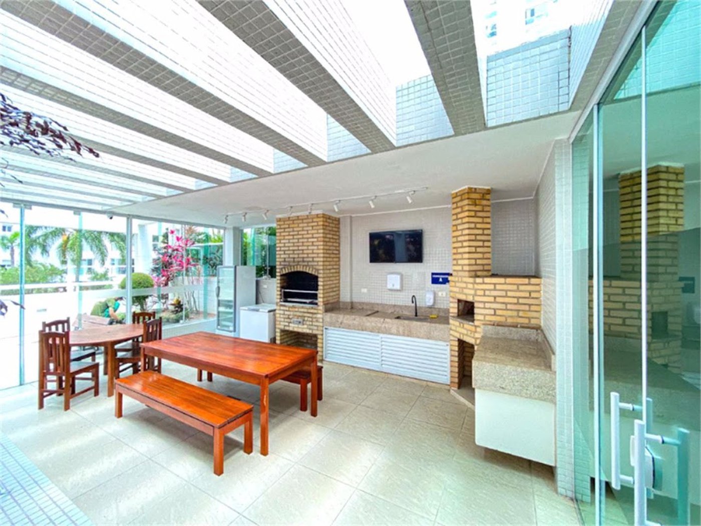 Apartamento com 3 dormitórios à venda, 125 m² por R$ 1.700.000,00 - Ponta da Praia - Santos/SP