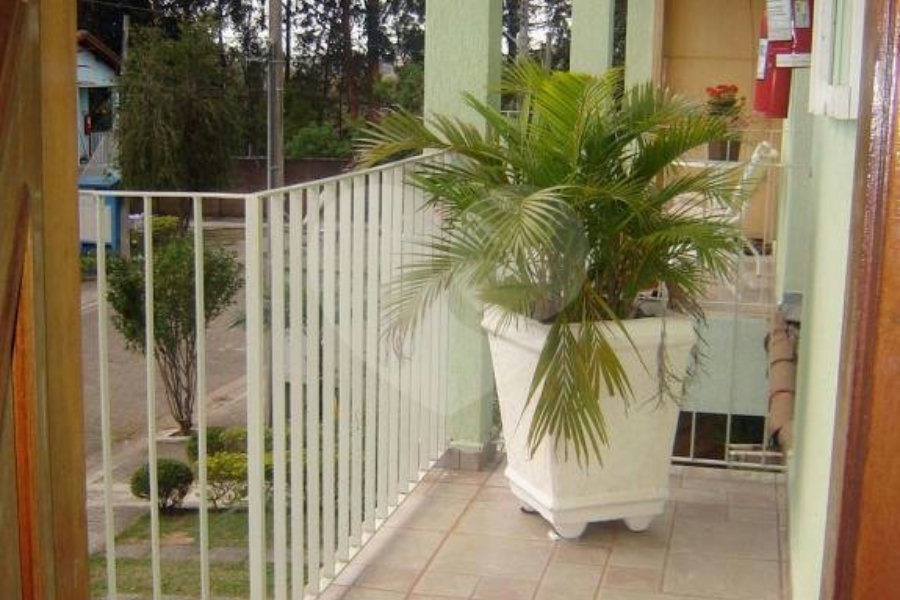 Sobrado à venda com 3 quartos, sendo 1 suíte, em Vila São João Batista, Guarulhos, SP
