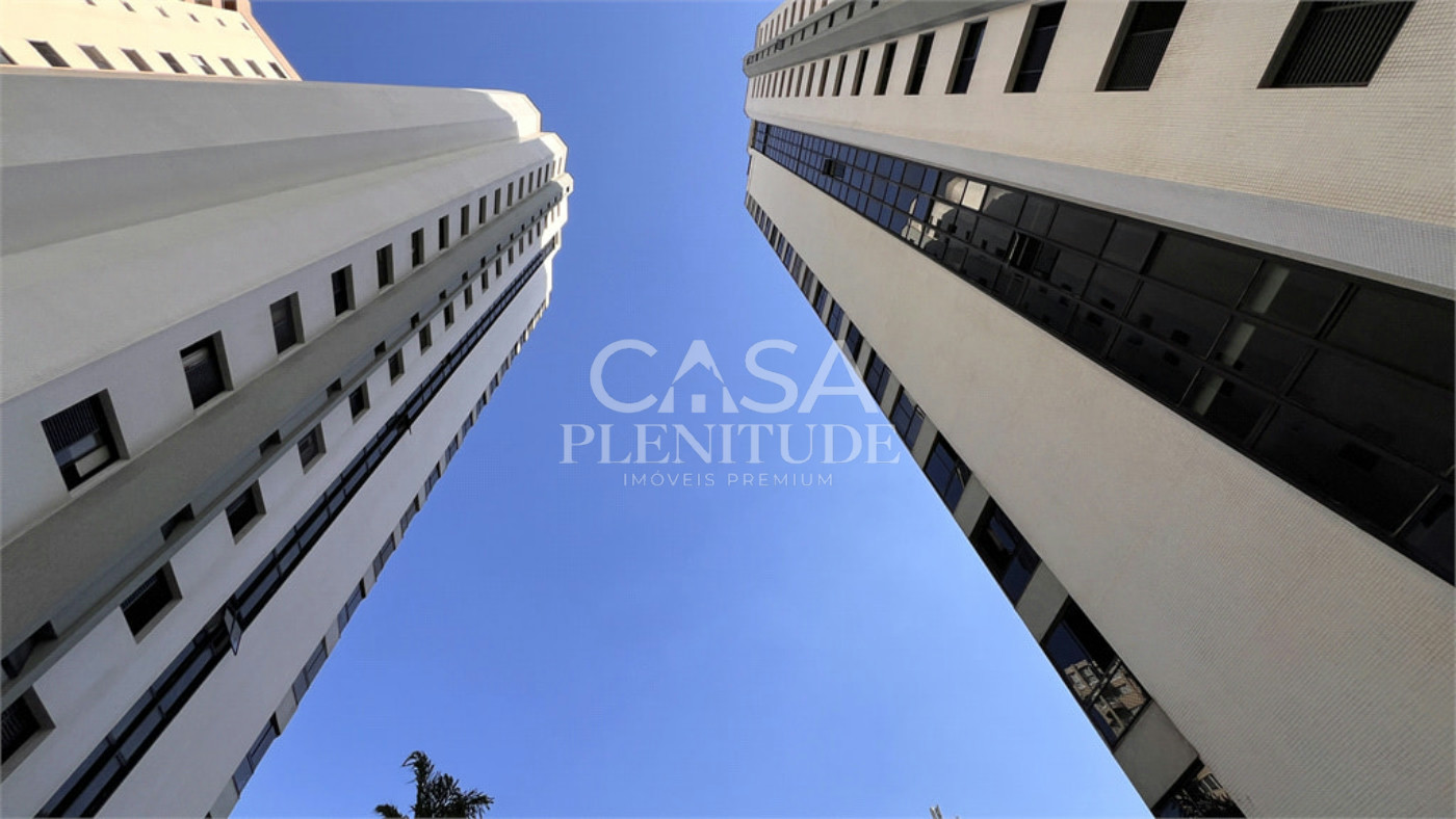 Apartamento à venda com 4 quartos, sendo 1 suíte,  em Vila Mariana, São Paulo, SP