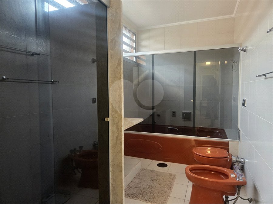 Sobrado à venda com 4 quartos, sendo 2 suítes,  em Jardim Marajoara, São Paulo, SP