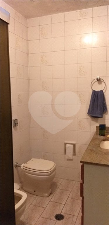 Sobrado à venda com 3 quartos em Vila Irmãos Arnoni, São Paulo, SP