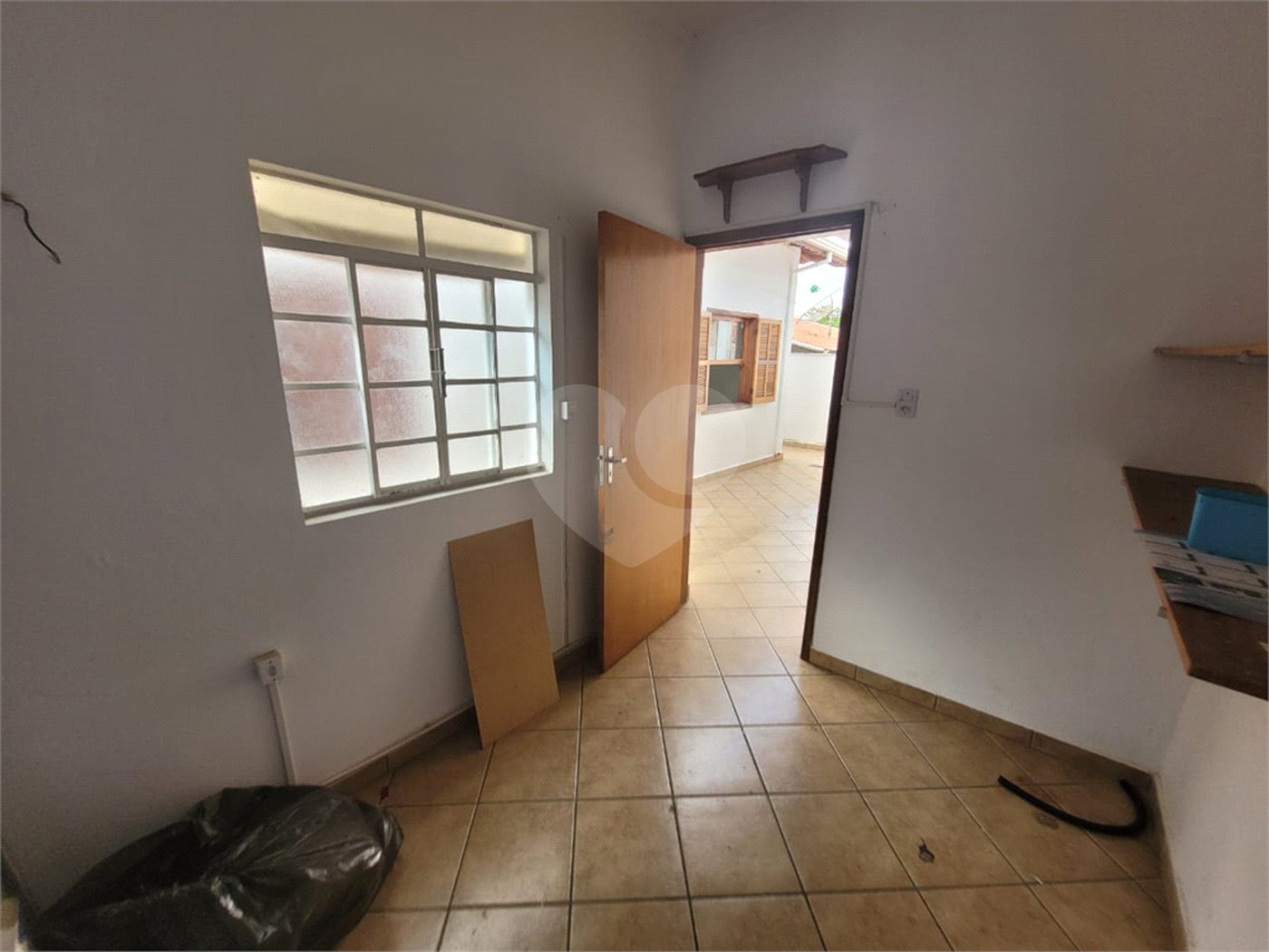 Sobrado à venda com 4 quartos, sendo 1 suíte,  em Jardim Itamaracá, Indaiatuba, SP