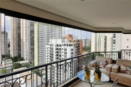 Apartamento à venda com 4 quartos, sendo 3 suítes, em Cidade Monções, São Paulo, SP