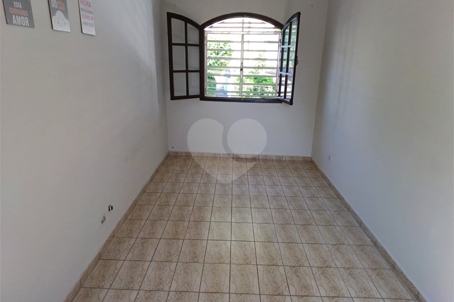 Sobrado à venda com 3 quartos em Vila Medeiros, São Paulo, SP