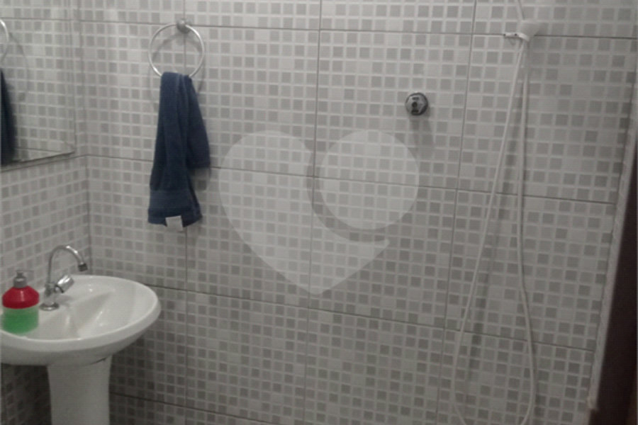 Casa à venda com 3 quartos, sendo 2 suítes, no condomínio Casa, São Paulo - SP