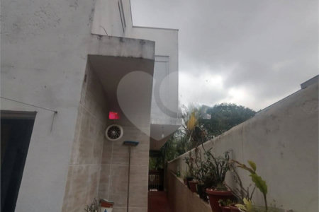 Sobrado à venda com 3 quartos em Jardim Líbano, São Paulo, SP