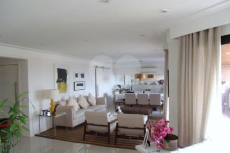 Apartamento à venda com 4 suítes em Jardim Vitória Régia, São Paulo, SP