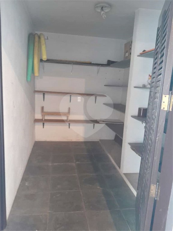 Linda casa para venda / Locação em bairro nobre