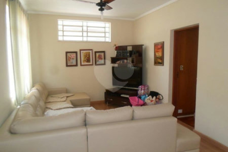 Sobrado à venda com 4 quartos, sendo 1 suíte,  em Jardim São Paulo(zona Norte), São Paulo, SP
