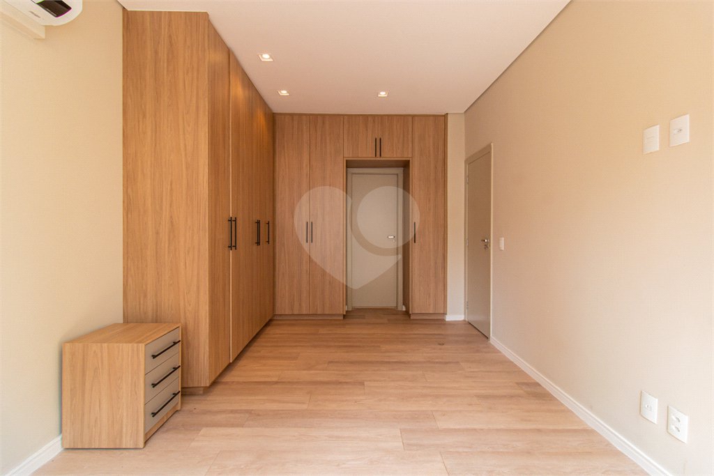Apartamento à venda com 3 quartos, sendo 2 suítes, em Bela Vista, São Paulo, SP