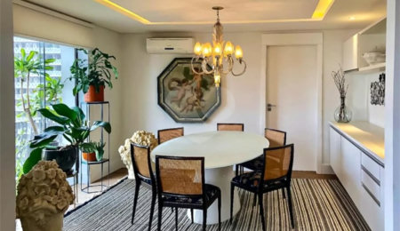 Apartamento à venda com 4 quartos, sendo 2 suítes,  em Vila Uberabinha, São Paulo, SP