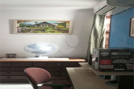 Casa à venda com 3 quartos, sendo 1 suíte,  em Lapa de Baixo, São Paulo, SP