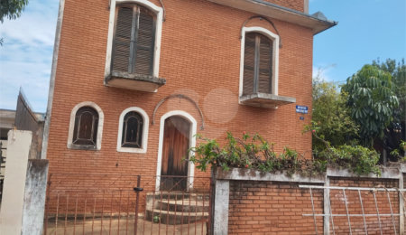 Sobrado à venda com 4 quartos, sendo 1 suíte,  em Vila Xavier (vila Xavier), Araraquara, SP