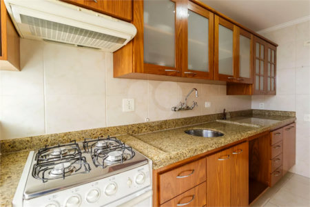 Apartamento à venda com 2 quartos, sendo 1 suíte, em Vila Olímpia, São Paulo, SP