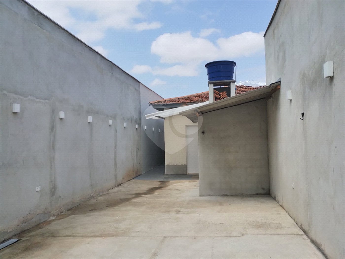 Casa Térrea à venda com 1 quarto em Vila Nivi, São Paulo, SP