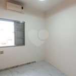 Casa à venda com 3 quartos, sendo 1 suíte,  em Vila Mariana, São Paulo, SP