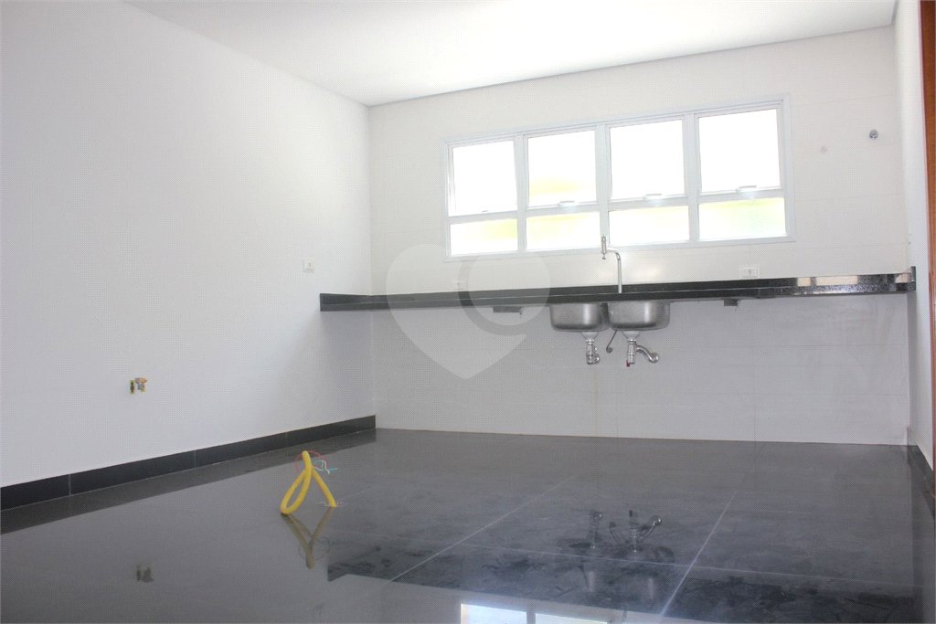 Casa à venda ou para alugar com 4 suítes em Alphaville, Santana de Parnaíba, SP