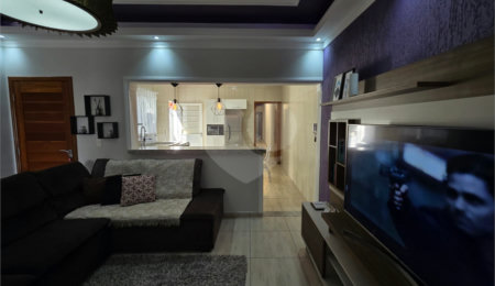 Casa à venda ou para alugar com 3 quartos, sendo 1 suíte,  em Vila Sonia, Itapetininga, SP