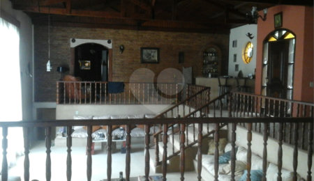 Casa à venda com 3 quartos, sendo 1 suíte,  em Vila Santista, Atibaia, SP