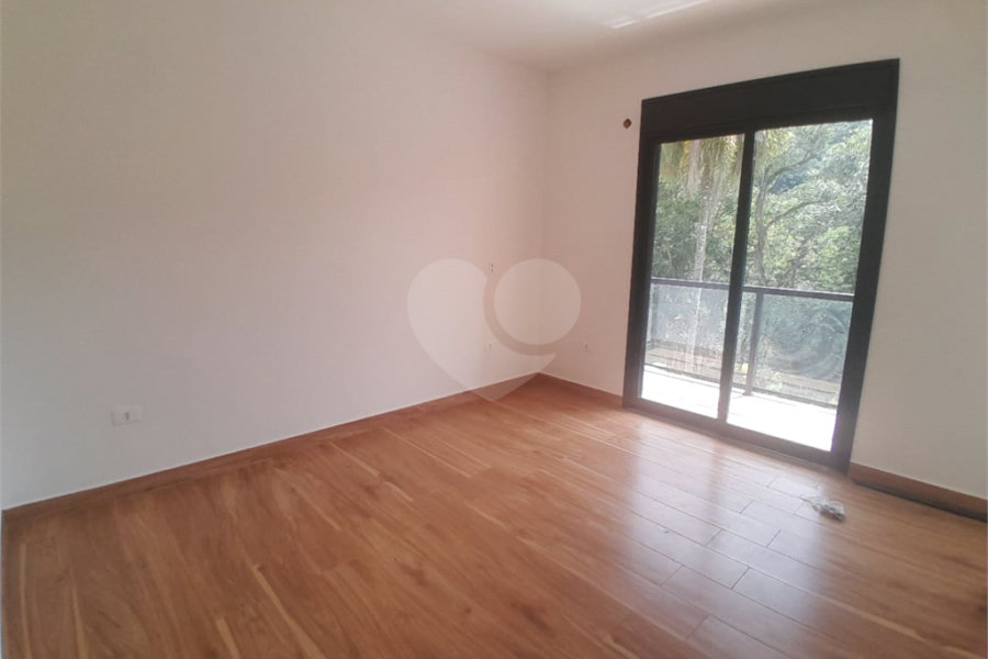 Casa à venda ou para alugar com 3 suítes no condomínio Sausalito, Mairiporã - SP