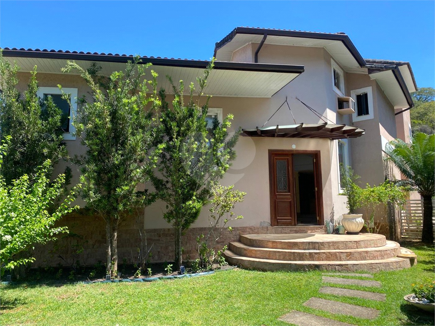 Casa à venda com 4 quartos, sendo 2 suítes, em Ubatiba, Maricá, RJ
