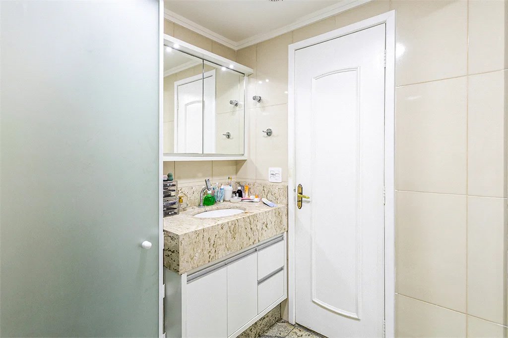Apartamento à venda com 3 quartos, sendo 1 suíte, em Vila Ida, São Paulo, SP