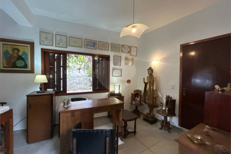 Casa de Vila à venda com 5 quartos, sendo 3 suítes,  em Jardim Hípico, São Paulo, SP