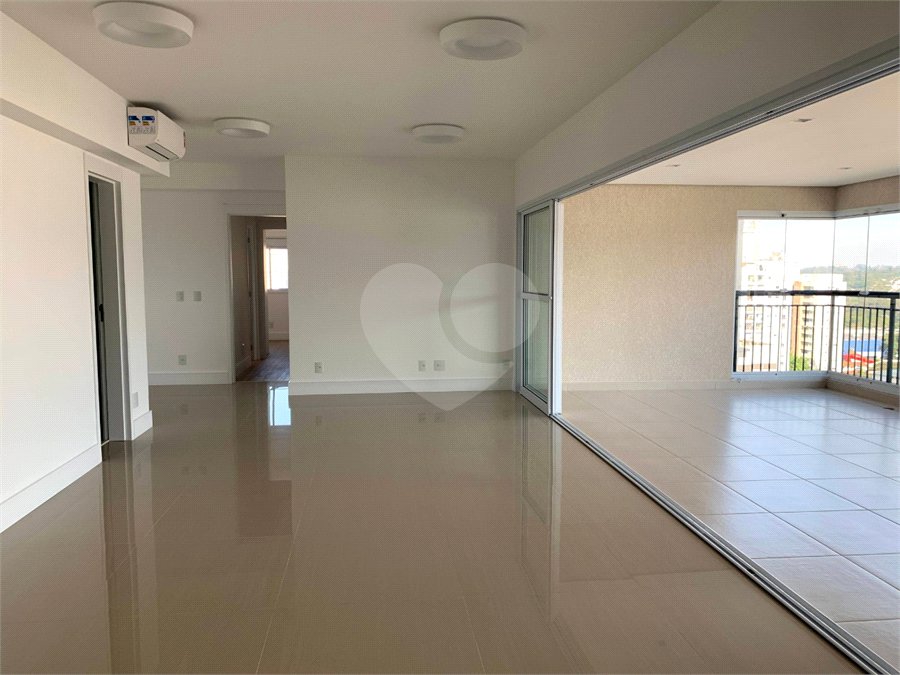 Apartamento à venda ou para alugar com 3 suítes em Santo Amaro, São Paulo, SP