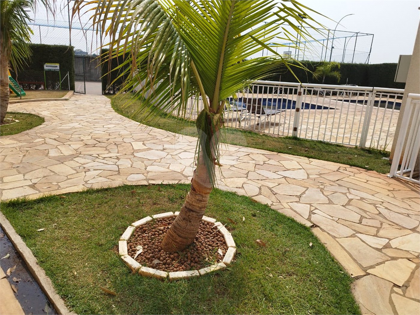 Apartamento à venda com 3 quartos, sendo 1 suíte, em Jardim Nova Era, Salto, SP