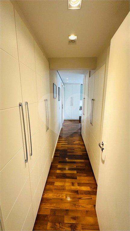 Apartamento à venda com 3 suítes em Vila Mariana, São Paulo, SP