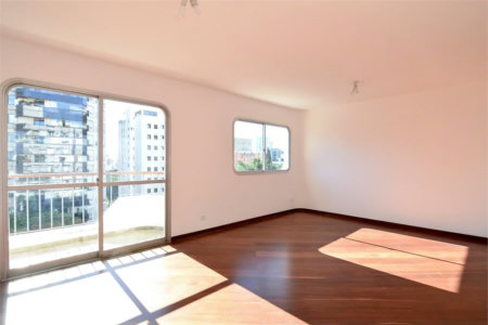 Apartamento à venda com 4 quartos, sendo 2 suítes, em Brooklin Paulista, São Paulo, SP
