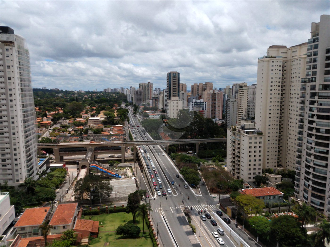 Apartamento para alugar com 2 quartos, sendo 1 suíte, em Campo Belo, São Paulo, SP