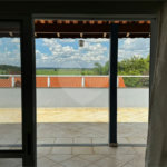 Casa à venda com 8 quartos, sendo 3 suítes,  no condomínio Terras de Santa Rosa, Salto - SP