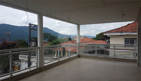 Casa à venda com 5 quartos, sendo 3 suítes,  em Serra da Cantareira, Mairiporã, SP
