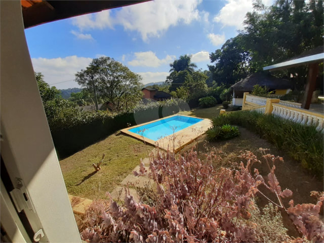 Casa Térrea à venda com 4 quartos, sendo 2 suítes,  em Serra da Cantareira, Mairiporã, SP