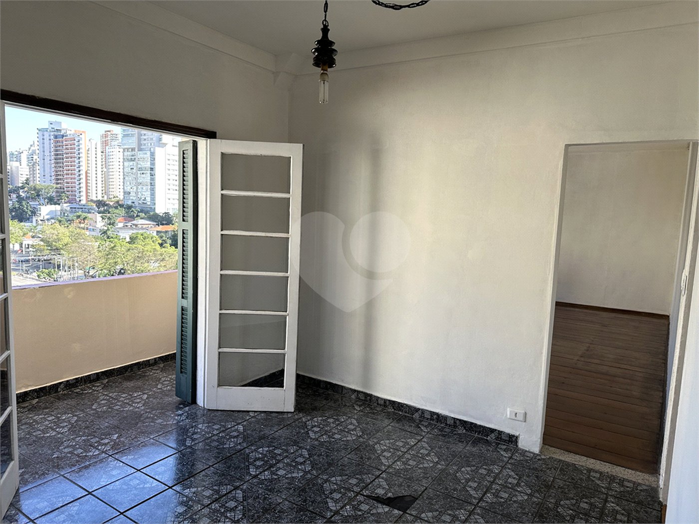 Apartamento à venda com 3 quartos, sendo 1 suíte, em Santa Cecília, São Paulo, SP