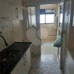Apartamento à venda com 3 quartos, sendo 1 suíte,  em Vila Olímpia, São Paulo, SP