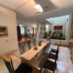 Casa à venda com 5 suítes no condomínio Residencial Bougainville, Campinas - SP