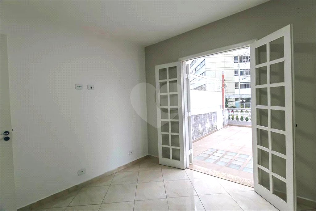 Sobrado à venda com 4 quartos em Jardim Independência, São Paulo, SP