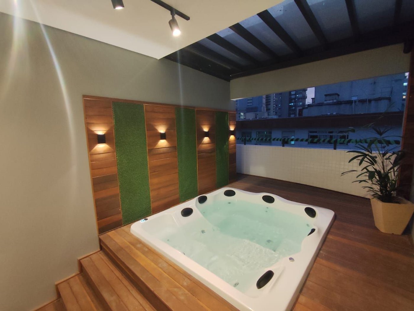 Cobertura com 3 dormitórios à venda, 225 m² por R$ 1.900.000,00 - Pompéia - Santos/SP