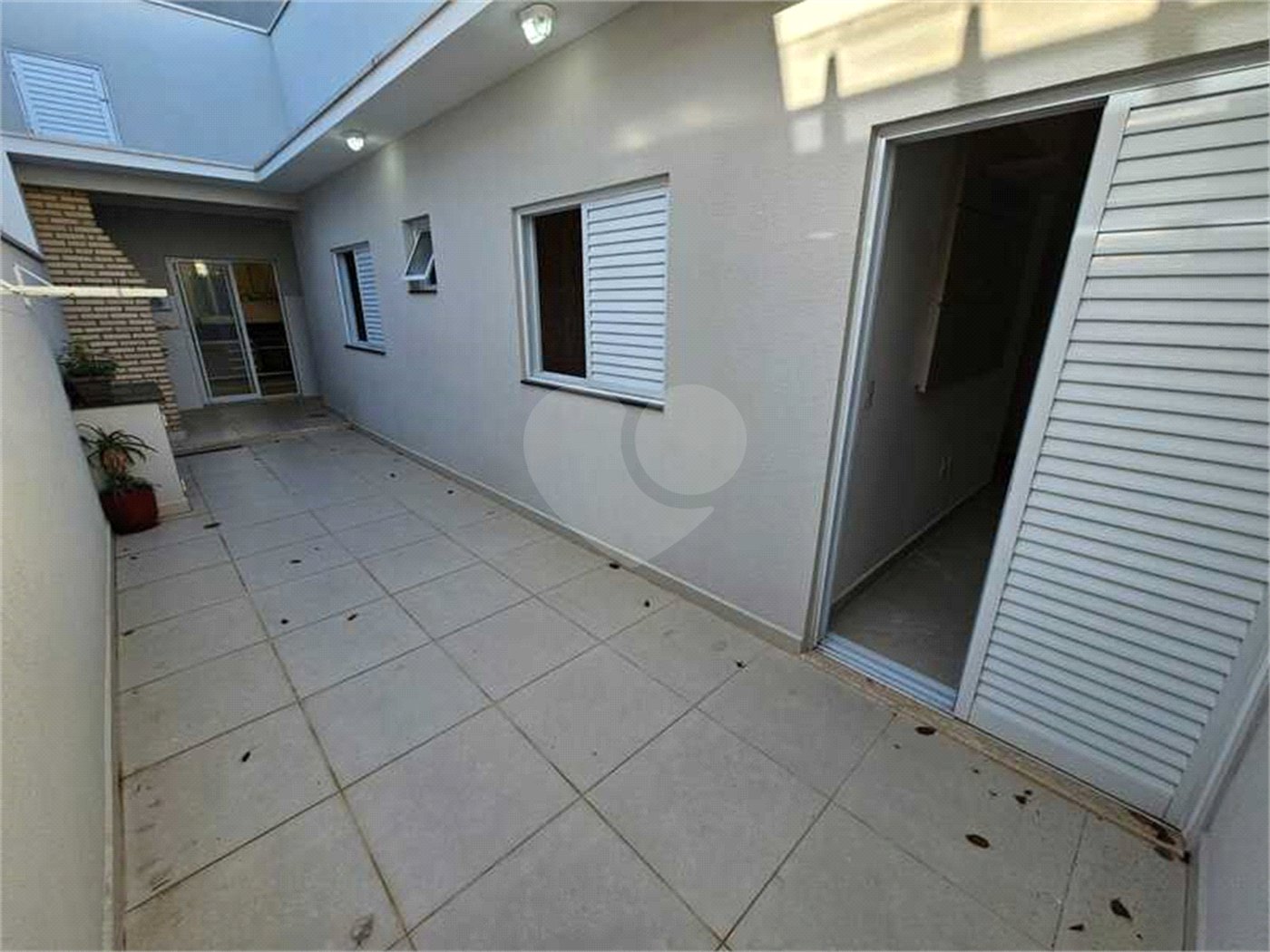 Casa à venda com 3 quartos, sendo 1 suíte, no condomínio Vista Verde, Indaiatuba - SP