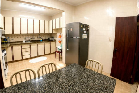 Sobrado à venda com 3 quartos, sendo 1 suíte, em Jardim das Acácias, São Paulo, SP
