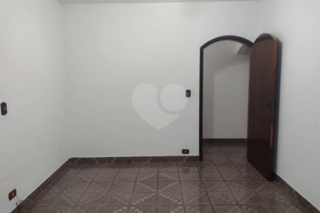 Casa à venda com 3 quartos, sendo 1 suíte, em Jardim São Pedro, Mogi das Cruzes, SP