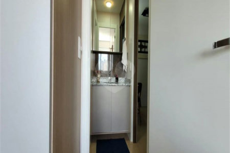 1 DORMITÓRIO NO IPIRANGA COM ARMÁRIOS - 45 M² - COM 1 VAGA