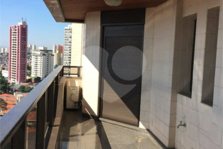Apartamento à venda com 4 quartos, sendo 3 suítes, em Bosque da Saúde, São Paulo, SP