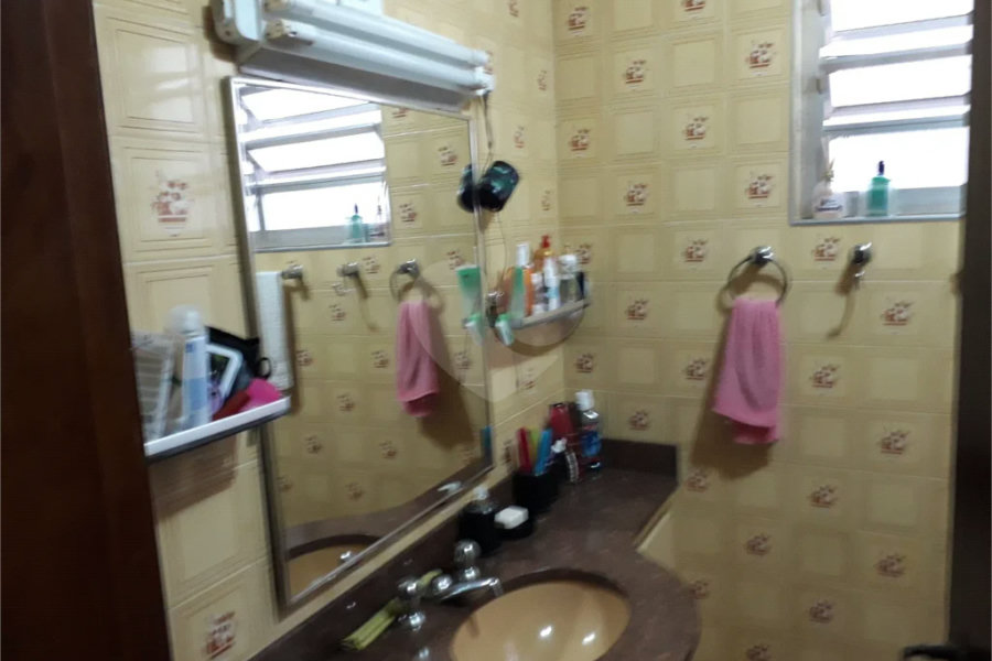 Sobrado à venda com 3 quartos no Brasilândia, São Paulo, SP