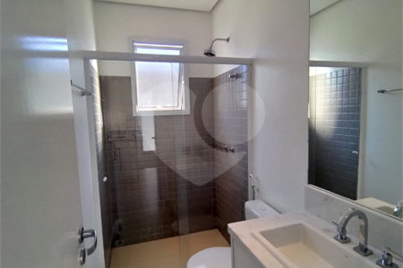 Casa à venda ou para alugar com 4 suítes no condomínio Sambaqui, São Sebastião - SP