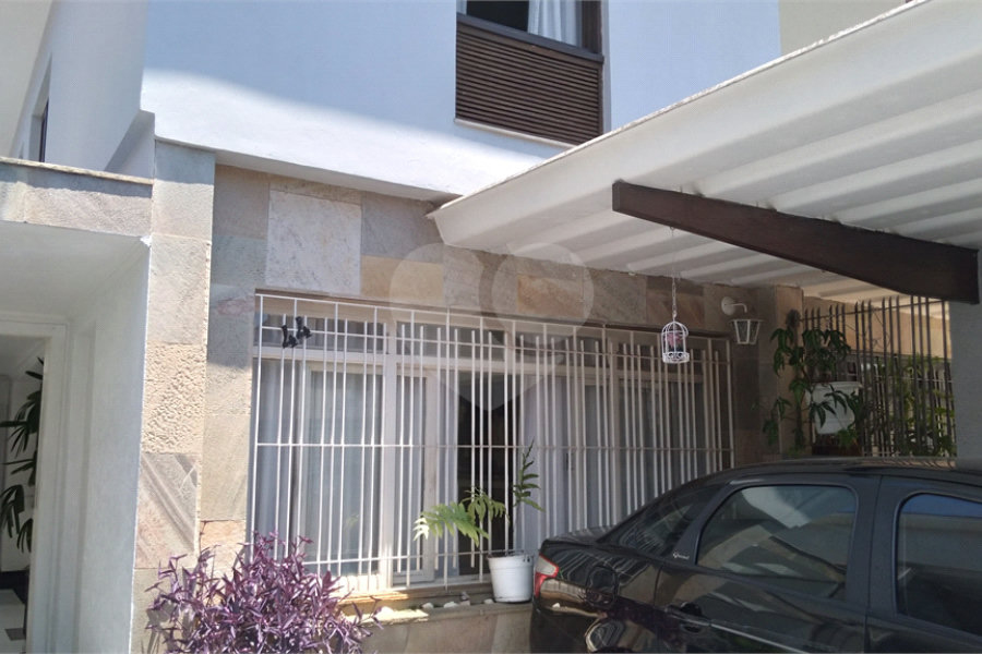 Sobrado à venda com 4 quartos em Tremembé, São Paulo, SP